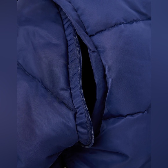 WeWoreWhat Zip Off Sleeve Puffer Jacket in Navy. Size M. NWT! - Picture 5 of 6